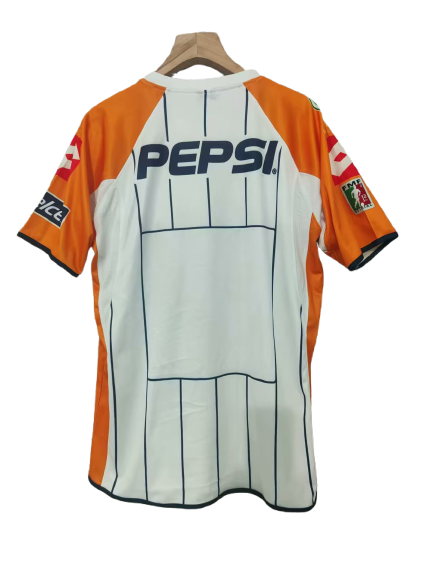 Pumas 2004-05 2